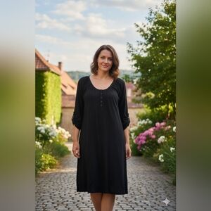 Old Navy. Size M. Black 3/4 Sleeve Dress